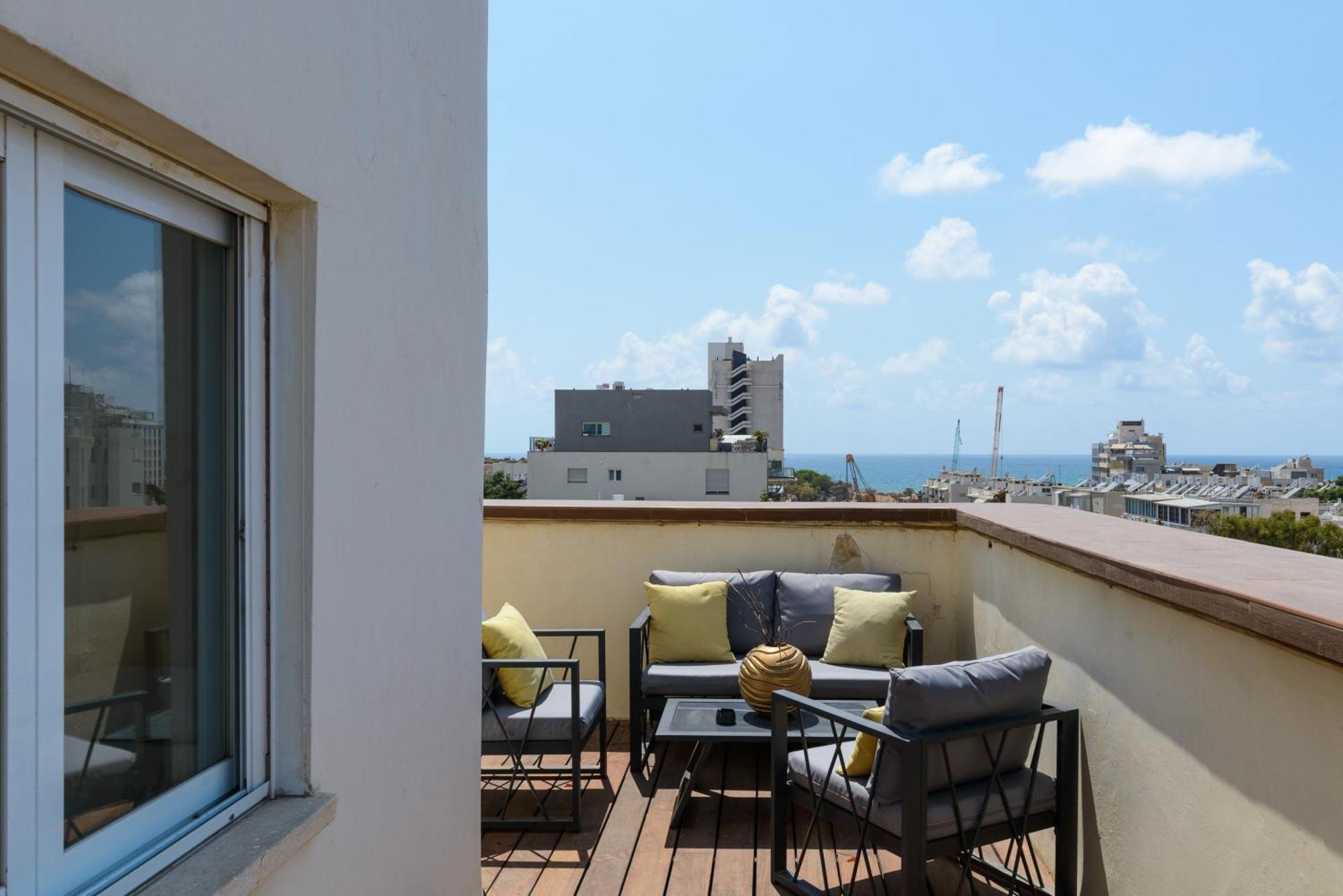 Penthouse With Panoramic View By Feelhome Тел Авив Екстериор снимка
